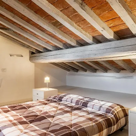 Luxe Paradise - 4 Person, Historic Center Modena