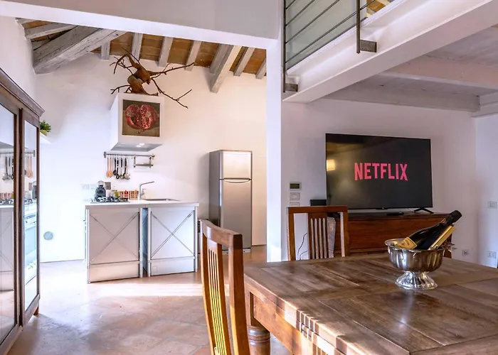 Apartment Luxe Paradise - 4 Person, Historic Center *